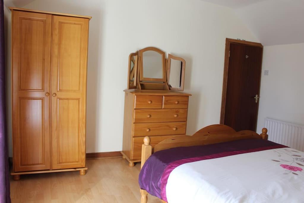 4 Bedroom Traditional Irish Farm House Killybegs Донегол Экстерьер фото